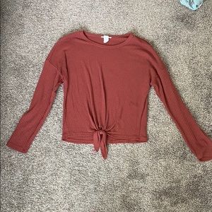 long sleeve tie-front shirt